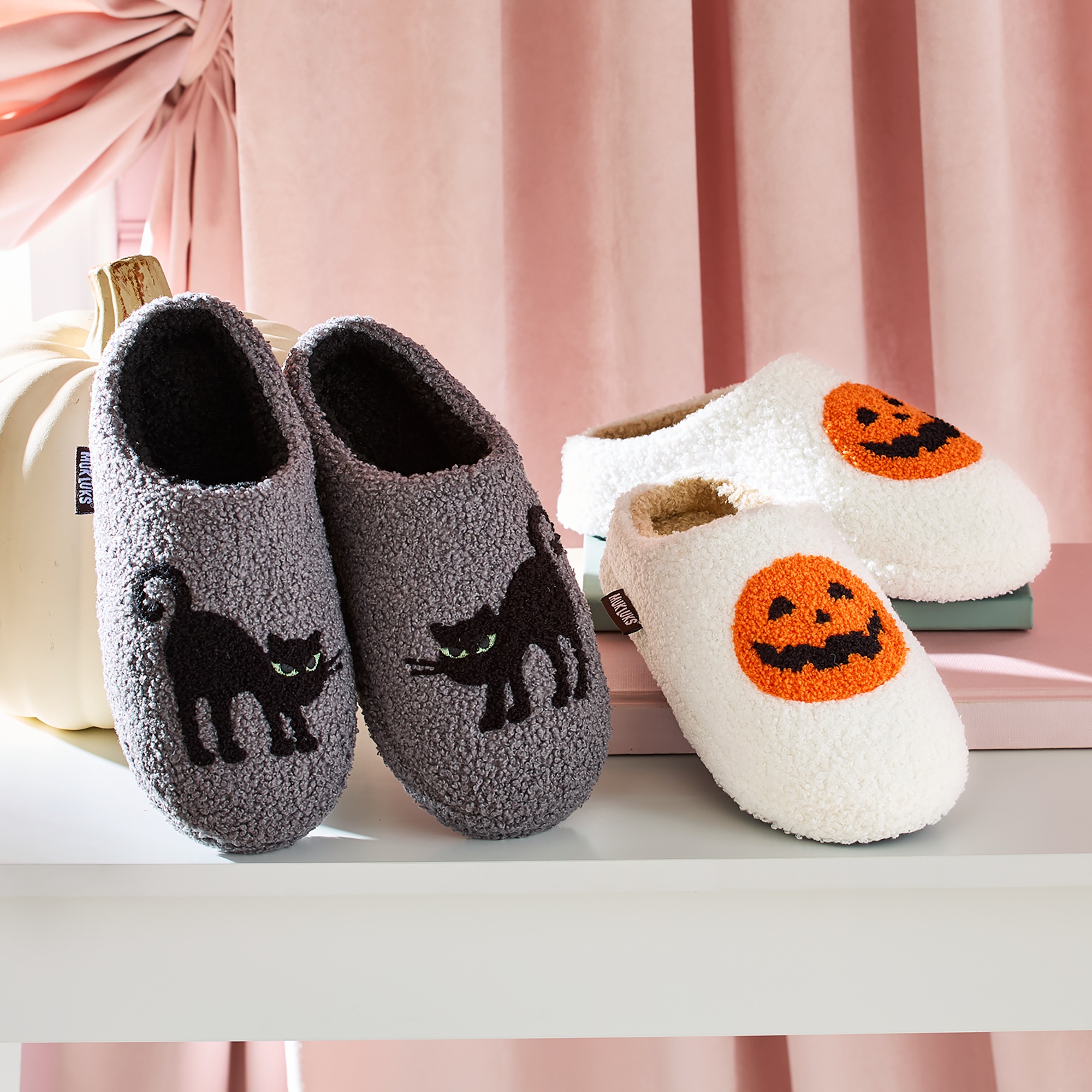 MUK LUKS Women's Halloween Slipper