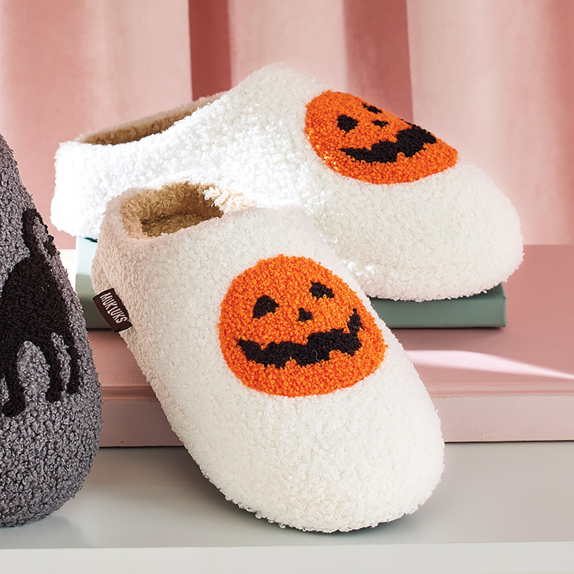 MUK LUKS Women's Halloween Slipper