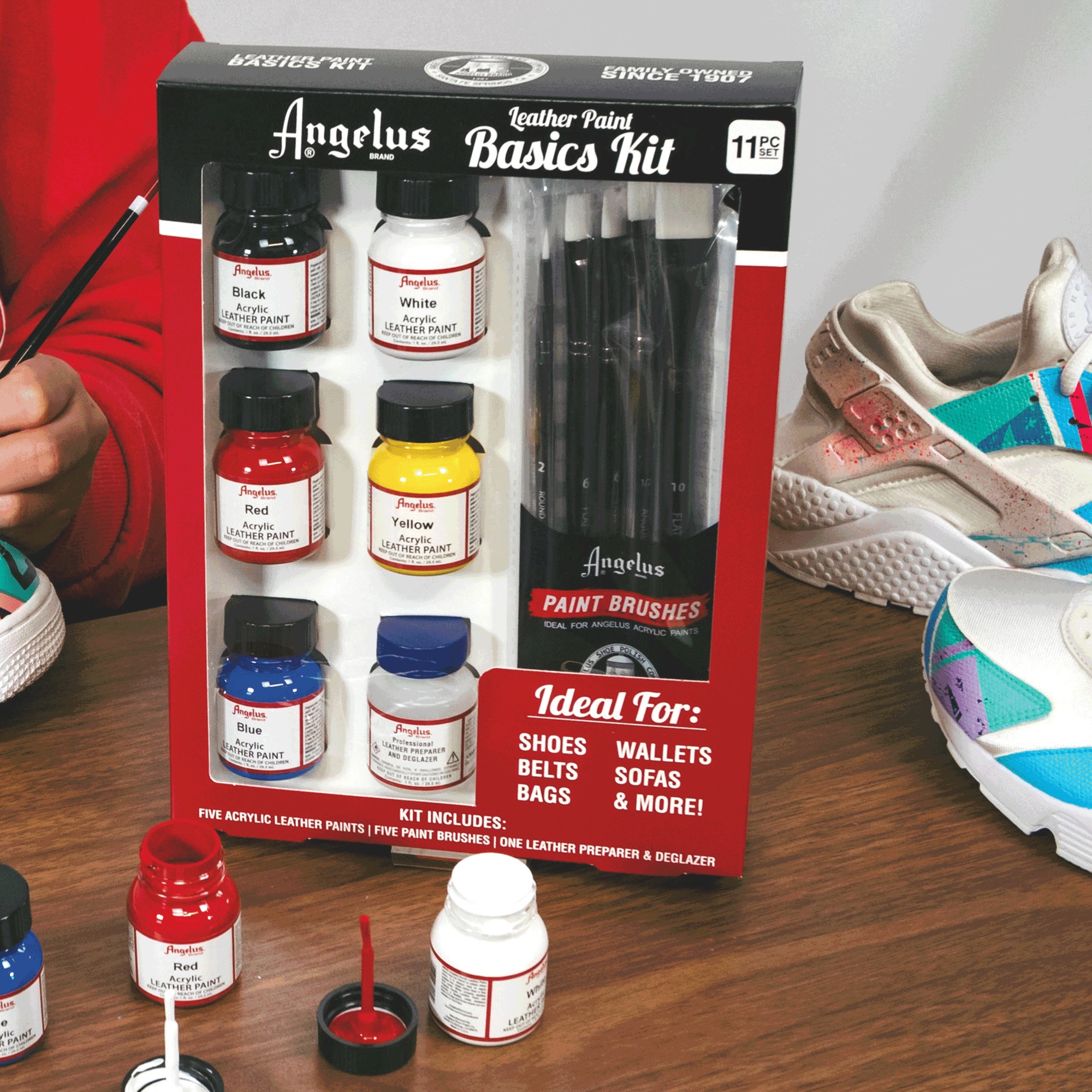 Angelus 11-Piece Acrylic Leather Paint Basics Kit 3 Angelus 11-Piece Acrylic Leather Paint Basics Kit