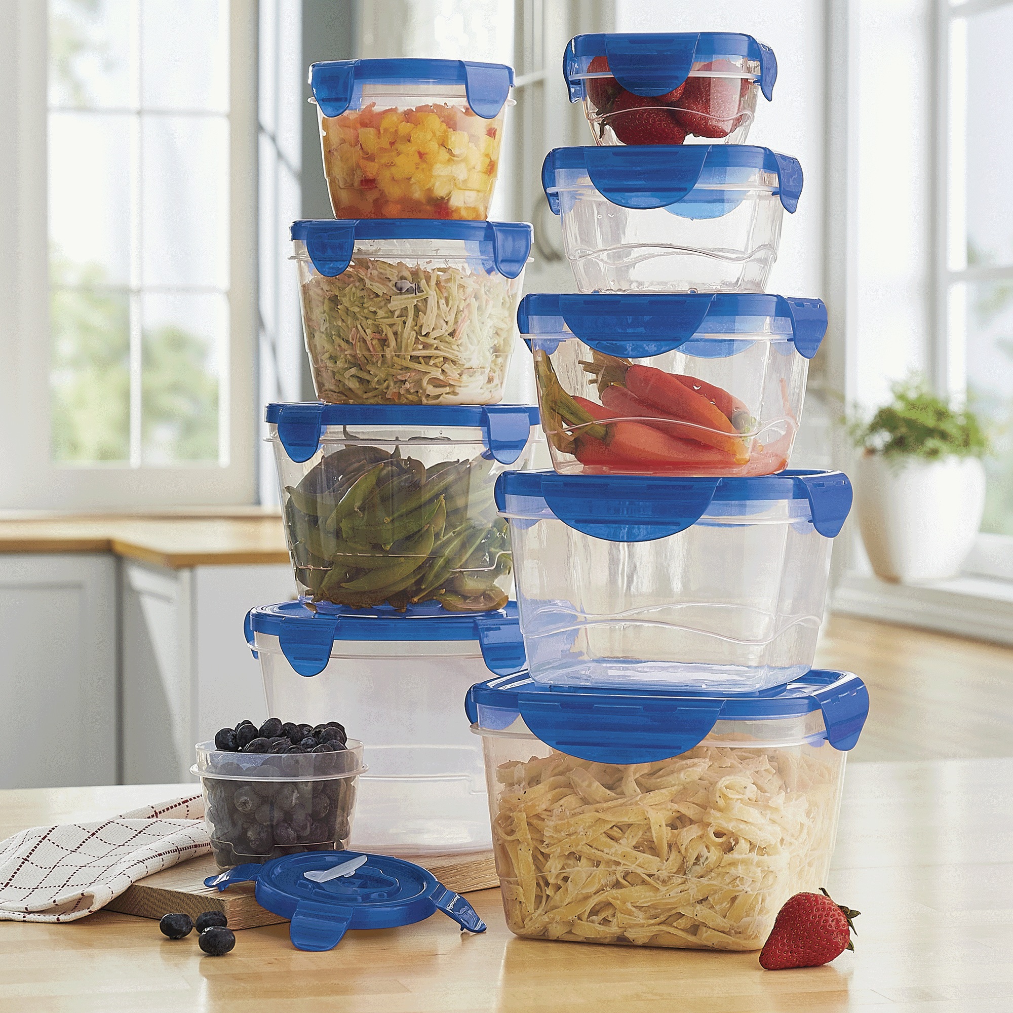 Chef Tested 20-Piece BPA-Free Food Storage Set with Snap-Lock Lids 7 Chef Tested 20-Piece BPA-Free Food Storage Set with Snap-Lock Lids