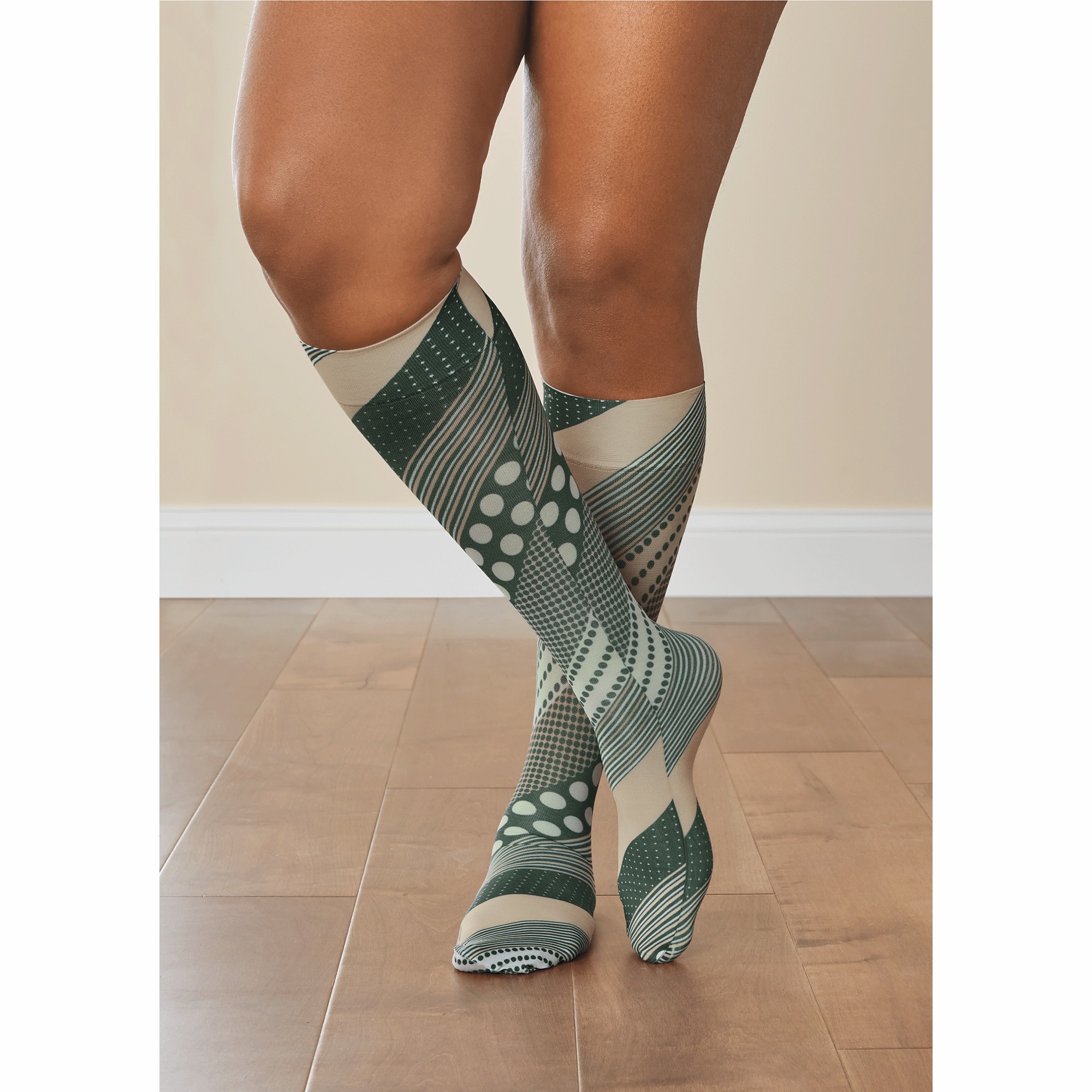 Celeste Stein Stylish and Latex-Free Mild Compression Socks - 8â?5mmHg