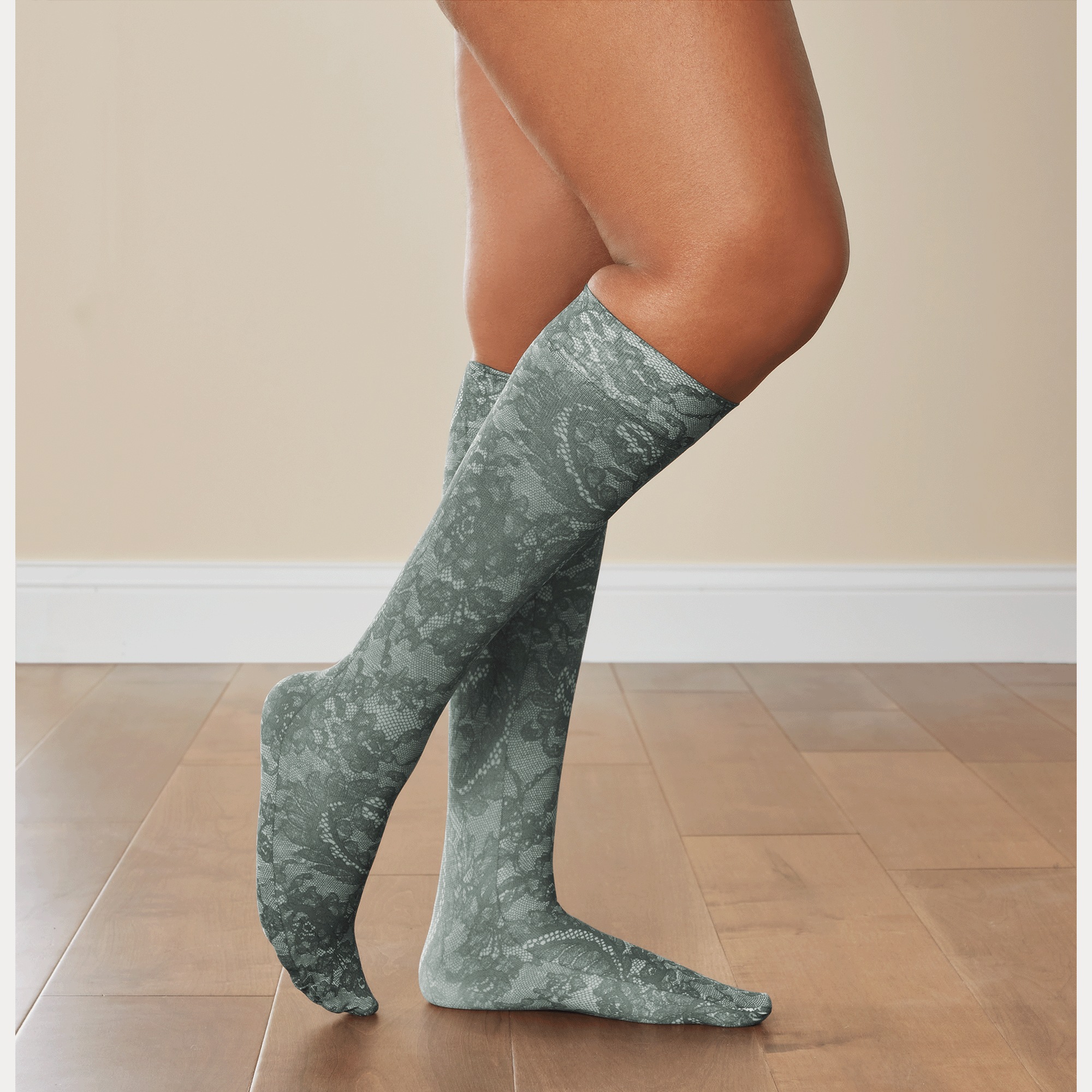 Celeste Stein Stylish and Latex-Free Mild Compression Socks - 8â?5mmHg