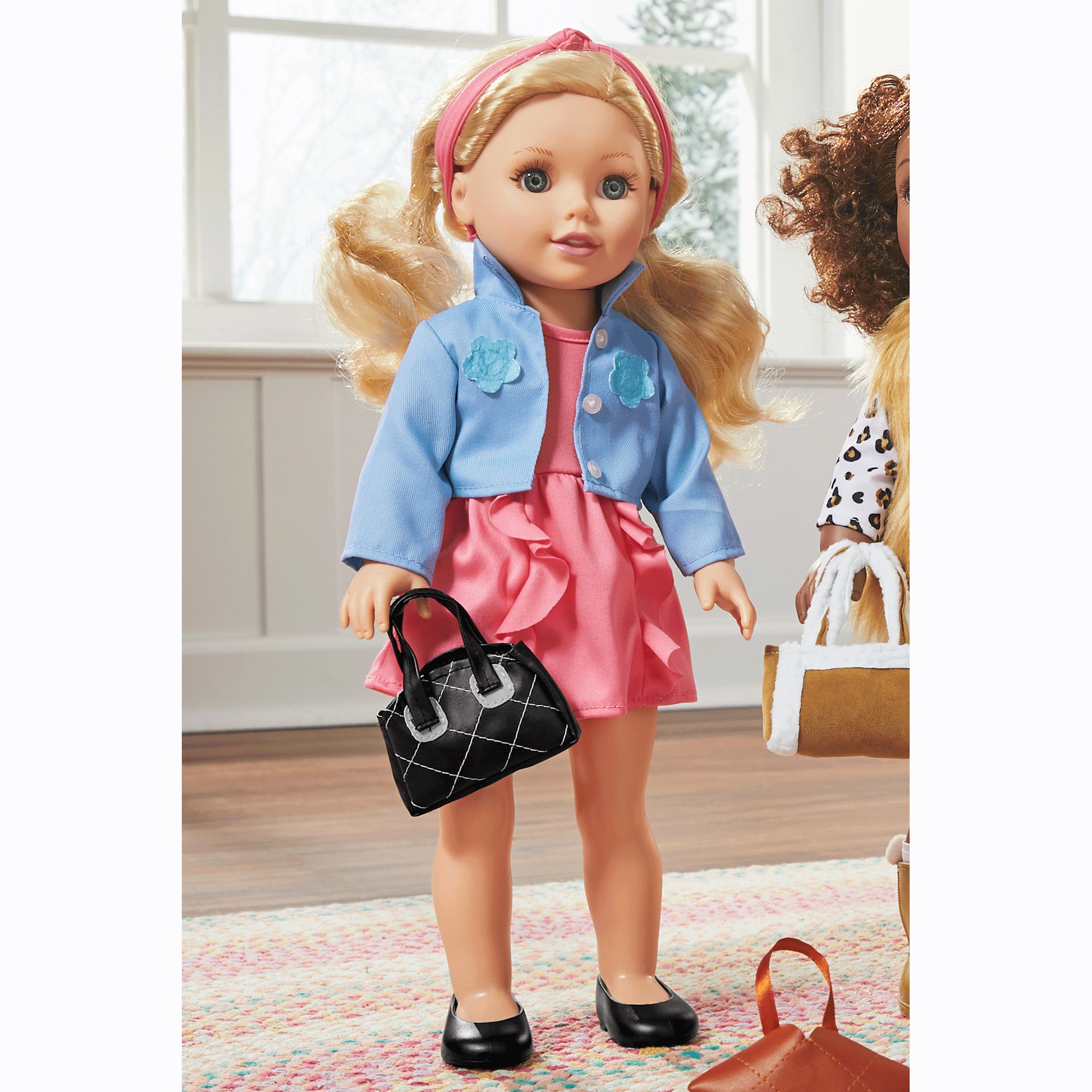 In Style Girl Doll with Set of 3 Outfits 4 In Style Girl Doll with Set of 3 Outfits