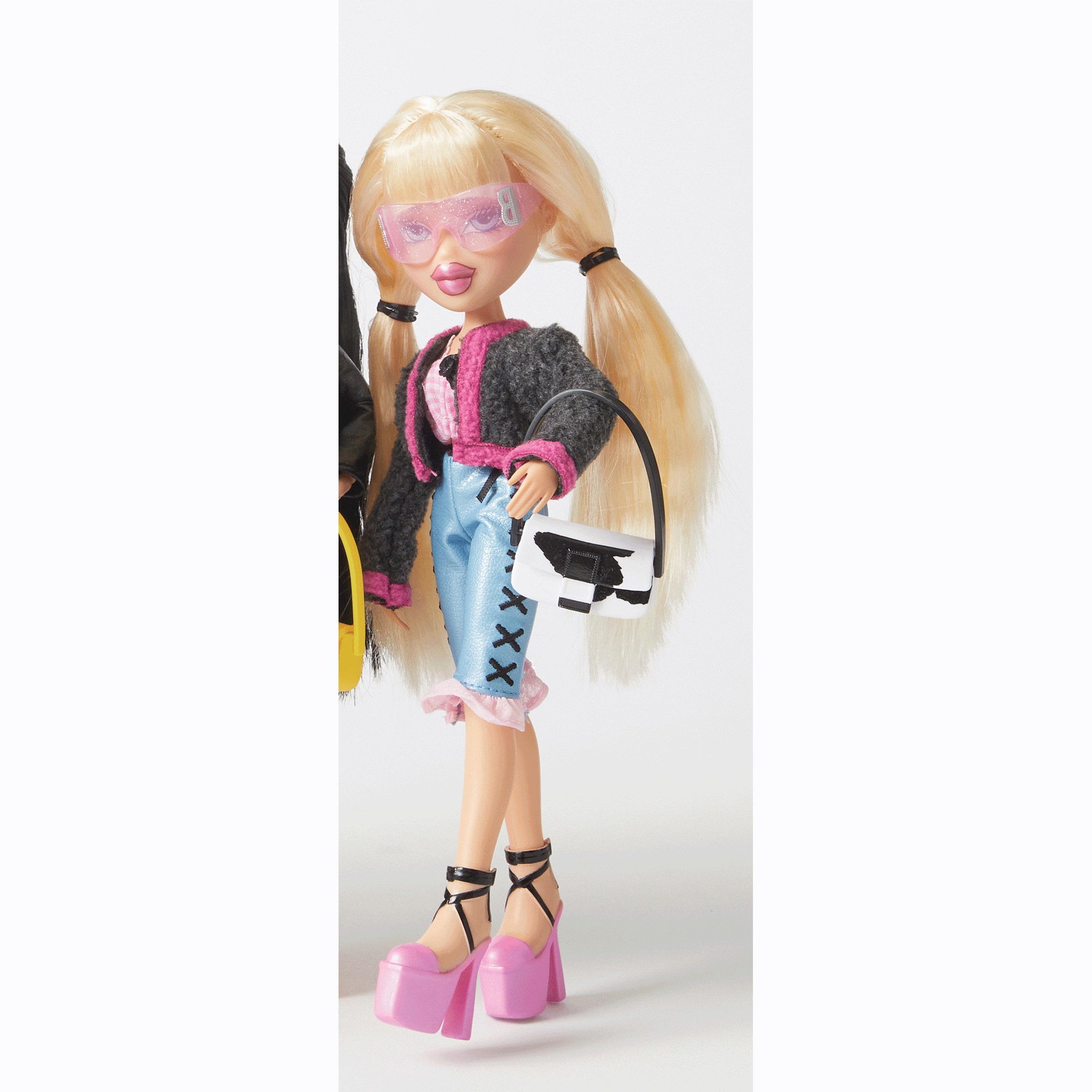 Bratz "Goin' Out" Doll 5 Bratz "Goin' Out" Doll