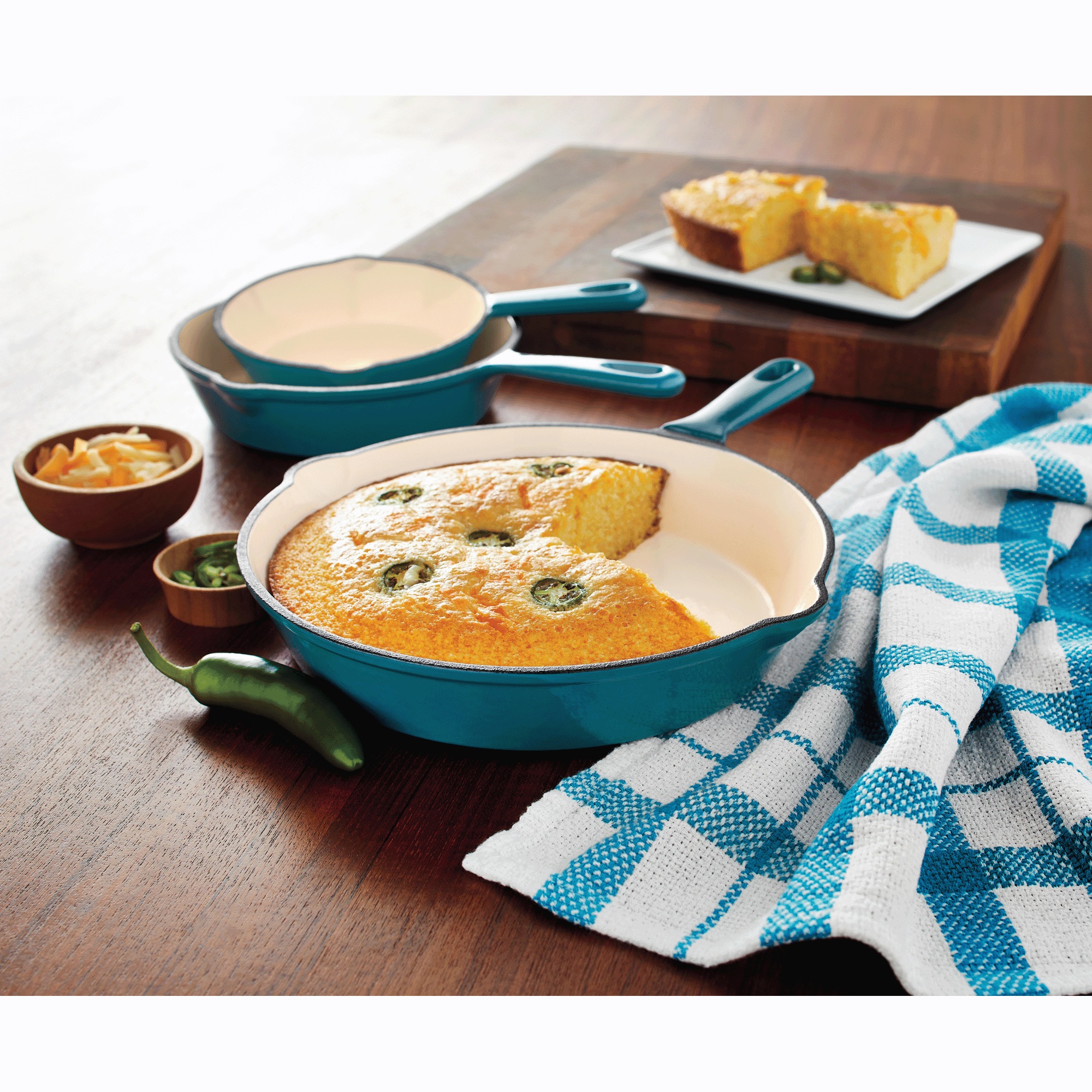 3-Piece Enameled Cast Iron Skillet Set 6 3-Piece Enameled Cast Iron Skillet Set