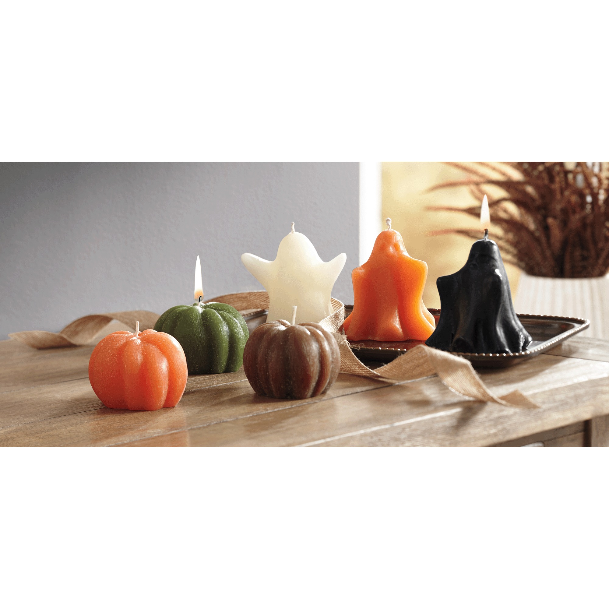 Seasonal Figural Candle Set