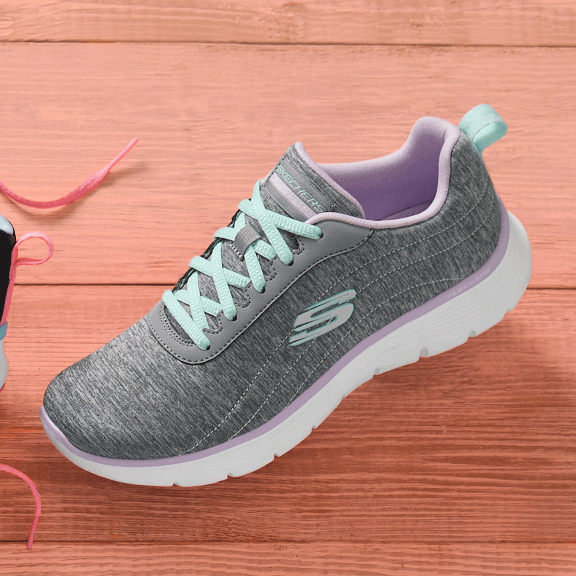 Skechers Women's Flex Appeal 5.0 Modern Times Lace-Up