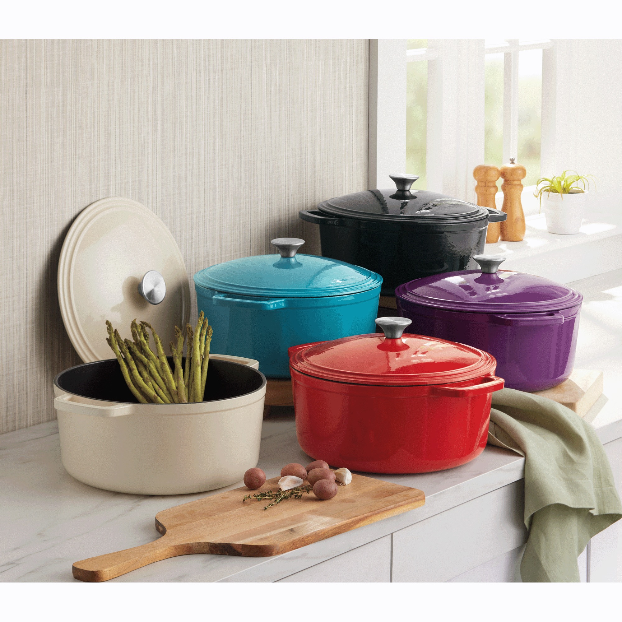 7-Qt. Enameled Cast Iron Casserole with Lid