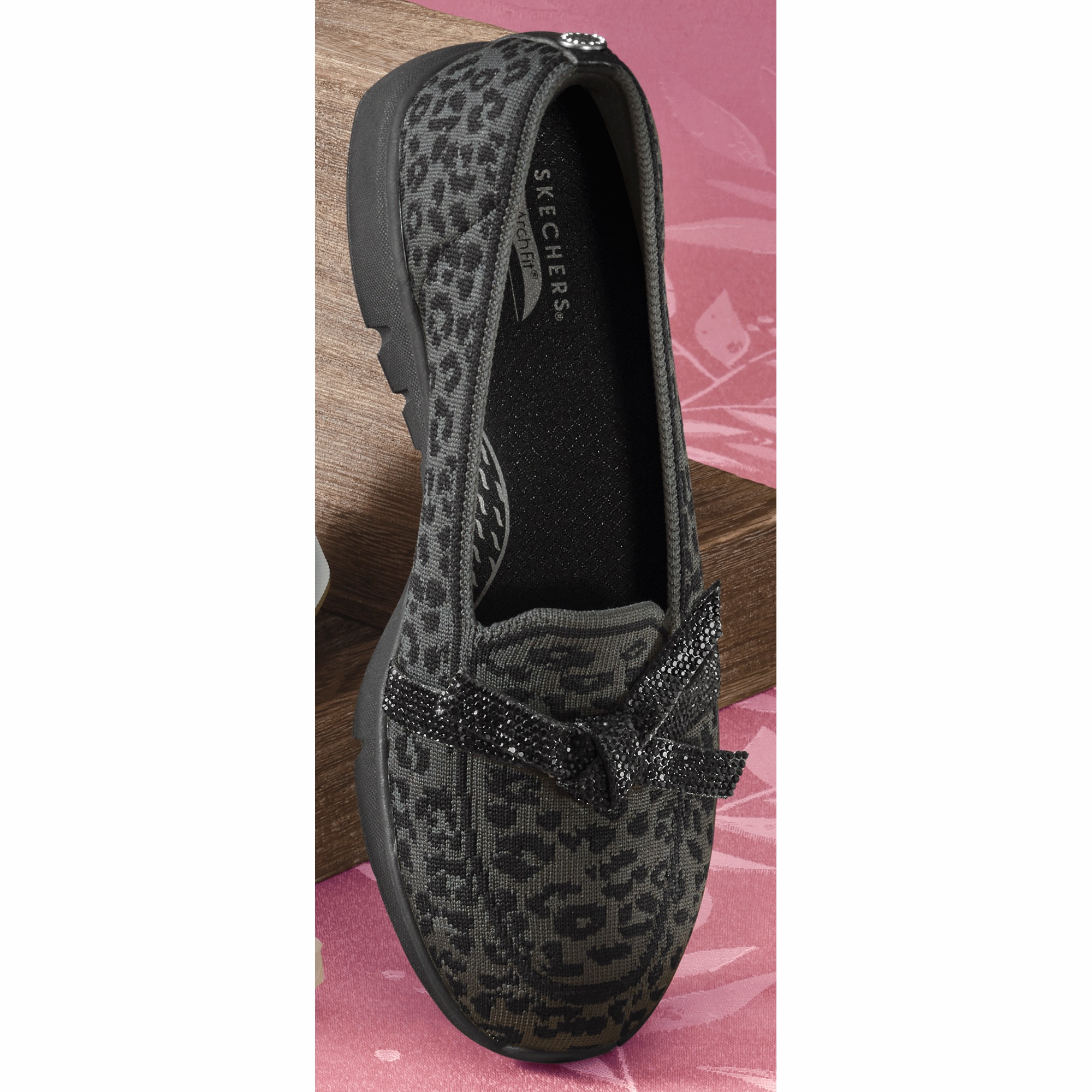 Skechers Women's Arch Fit Living Loafer