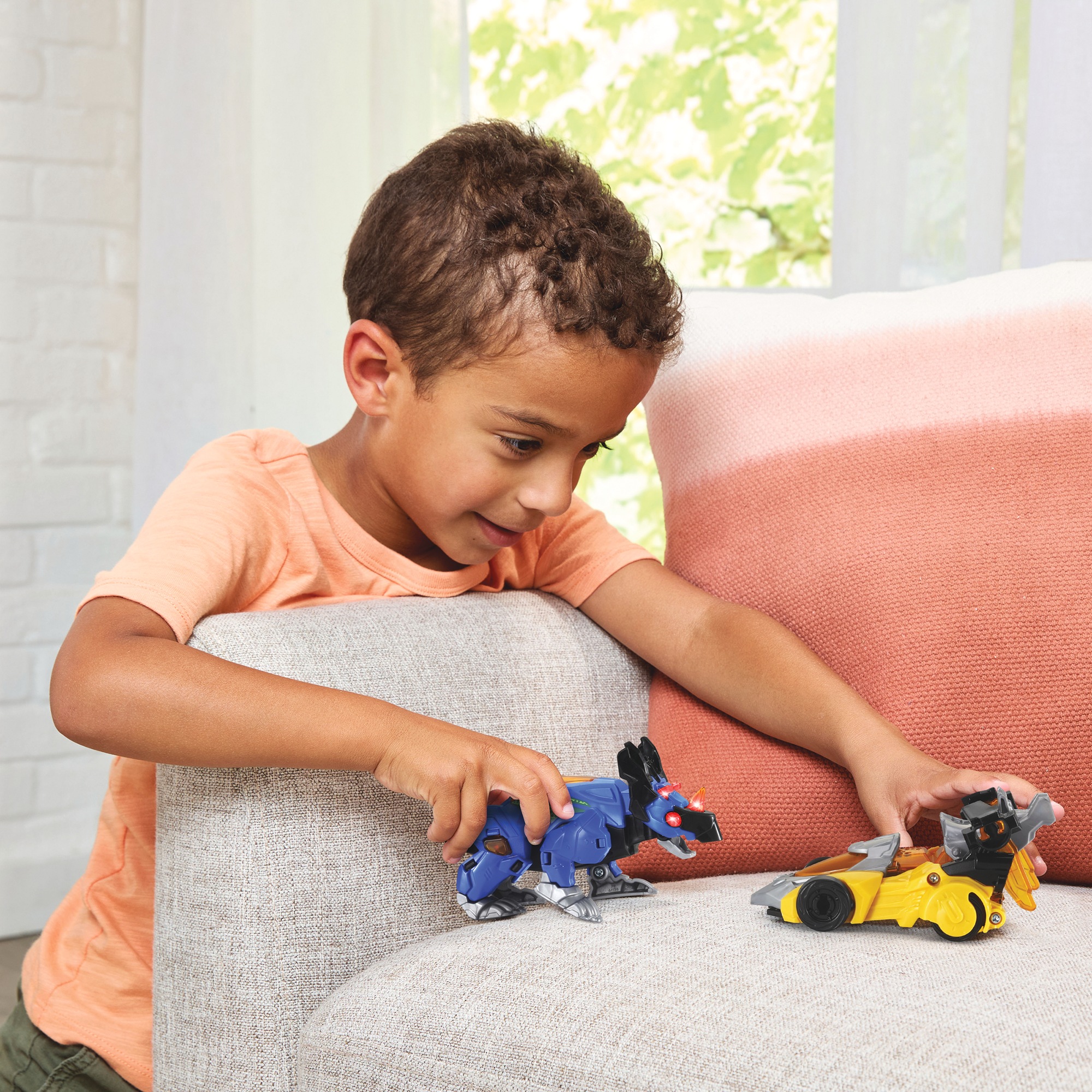 VTech Switch & Go Boost Titan The Triceratops 12 VTech Switch & Go Boost Titan The Triceratops