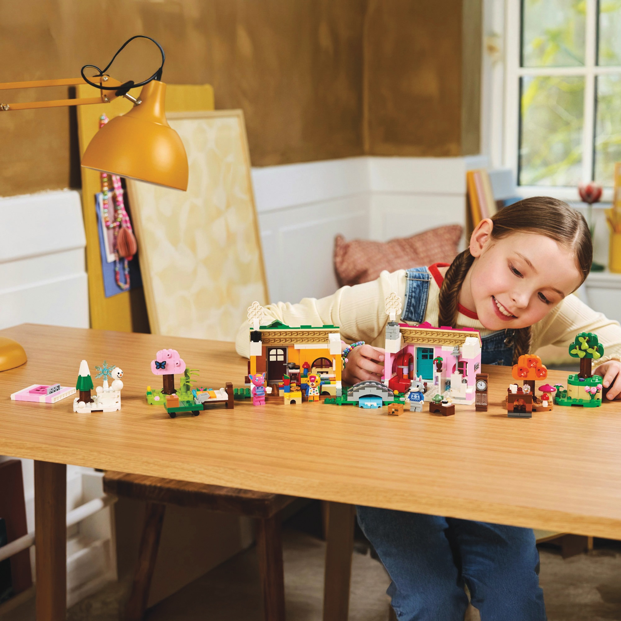 LEGO Animal Crossing Creative Houses: Seasons of Fun 10 LEGO Animal Crossing Creative Houses: Seasons of Fun