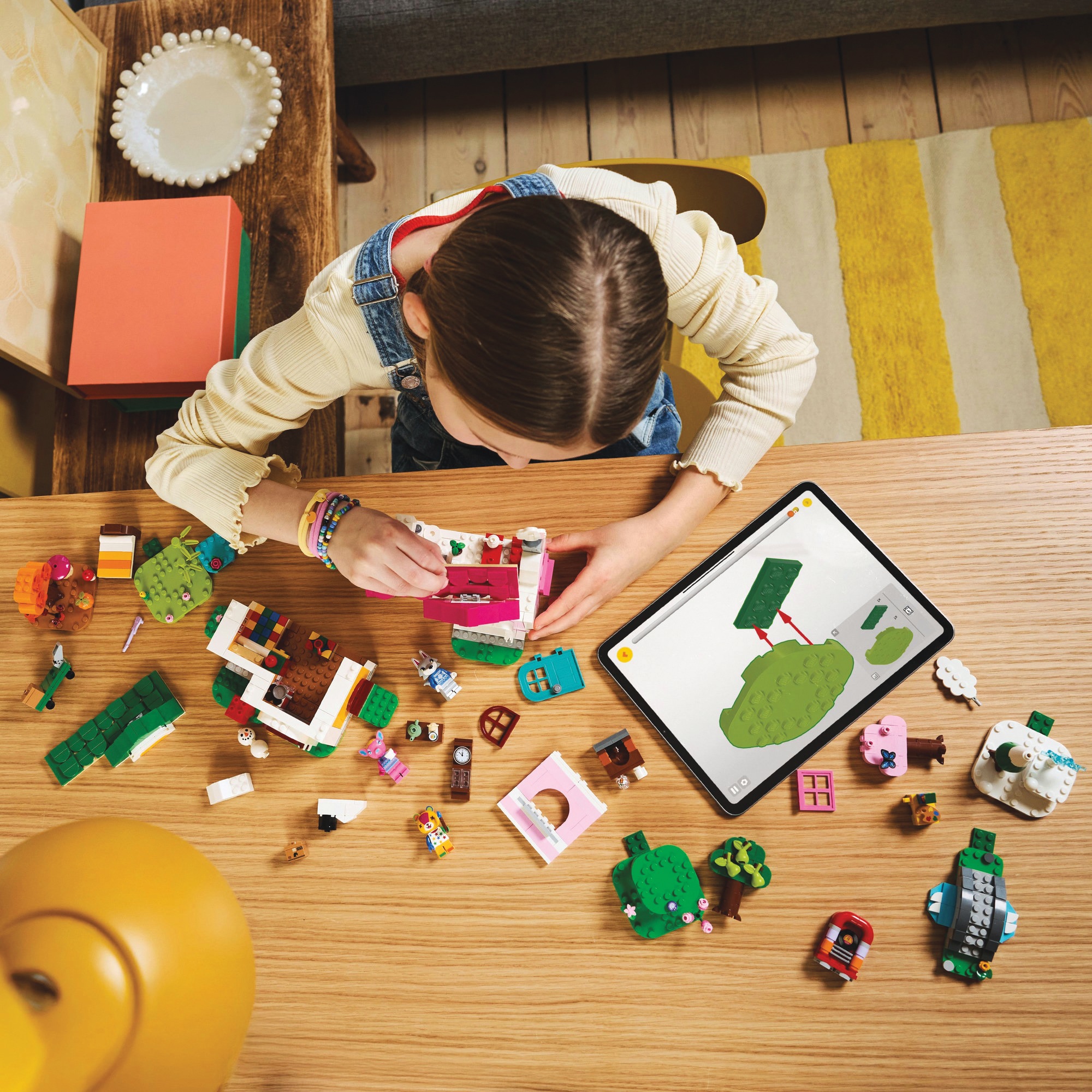 LEGO Animal Crossing Creative Houses: Seasons of Fun 9 LEGO Animal Crossing Creative Houses: Seasons of Fun