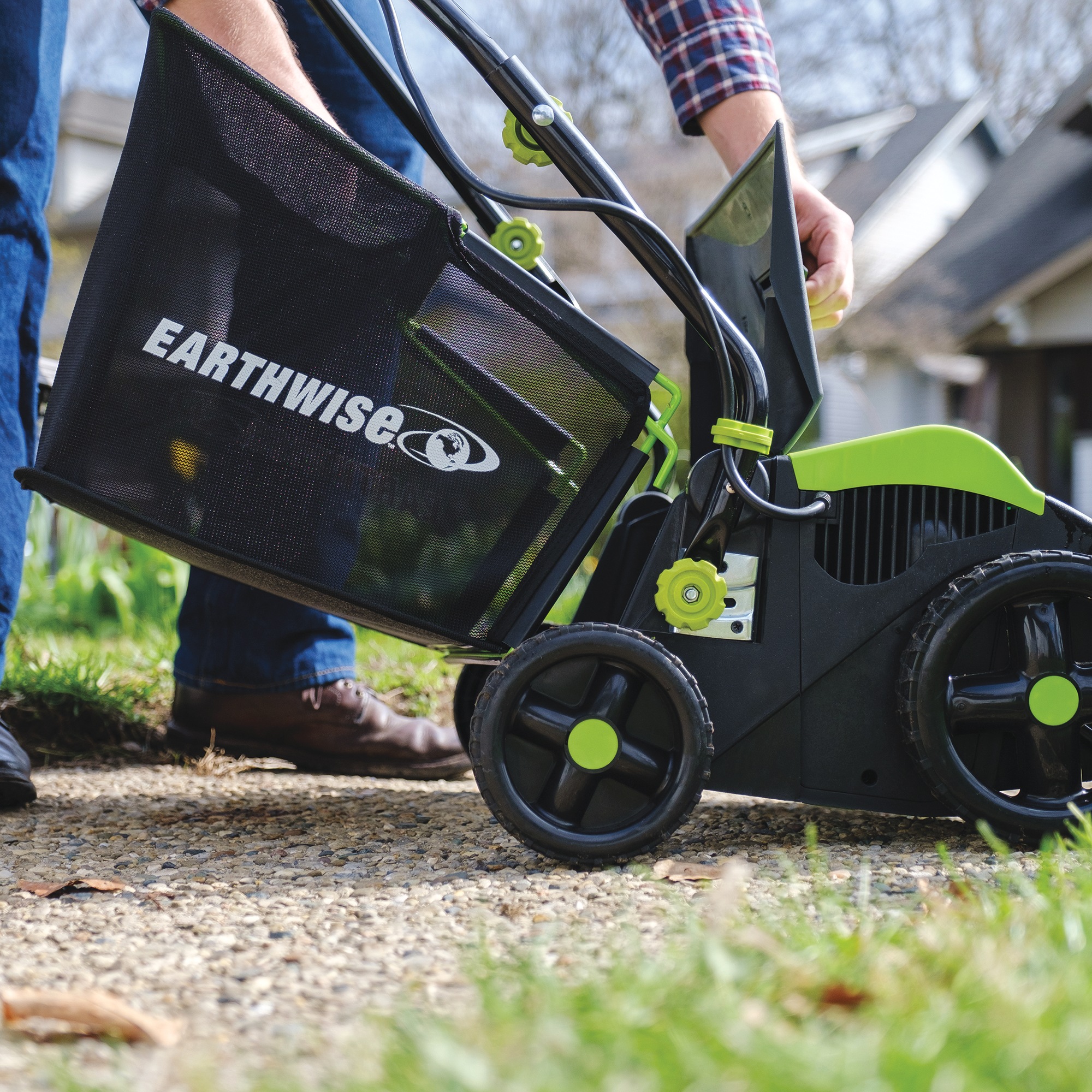 Earthwise 16" Corded Electric Dethatcher 5 Earthwise 16" Corded Electric Dethatcher