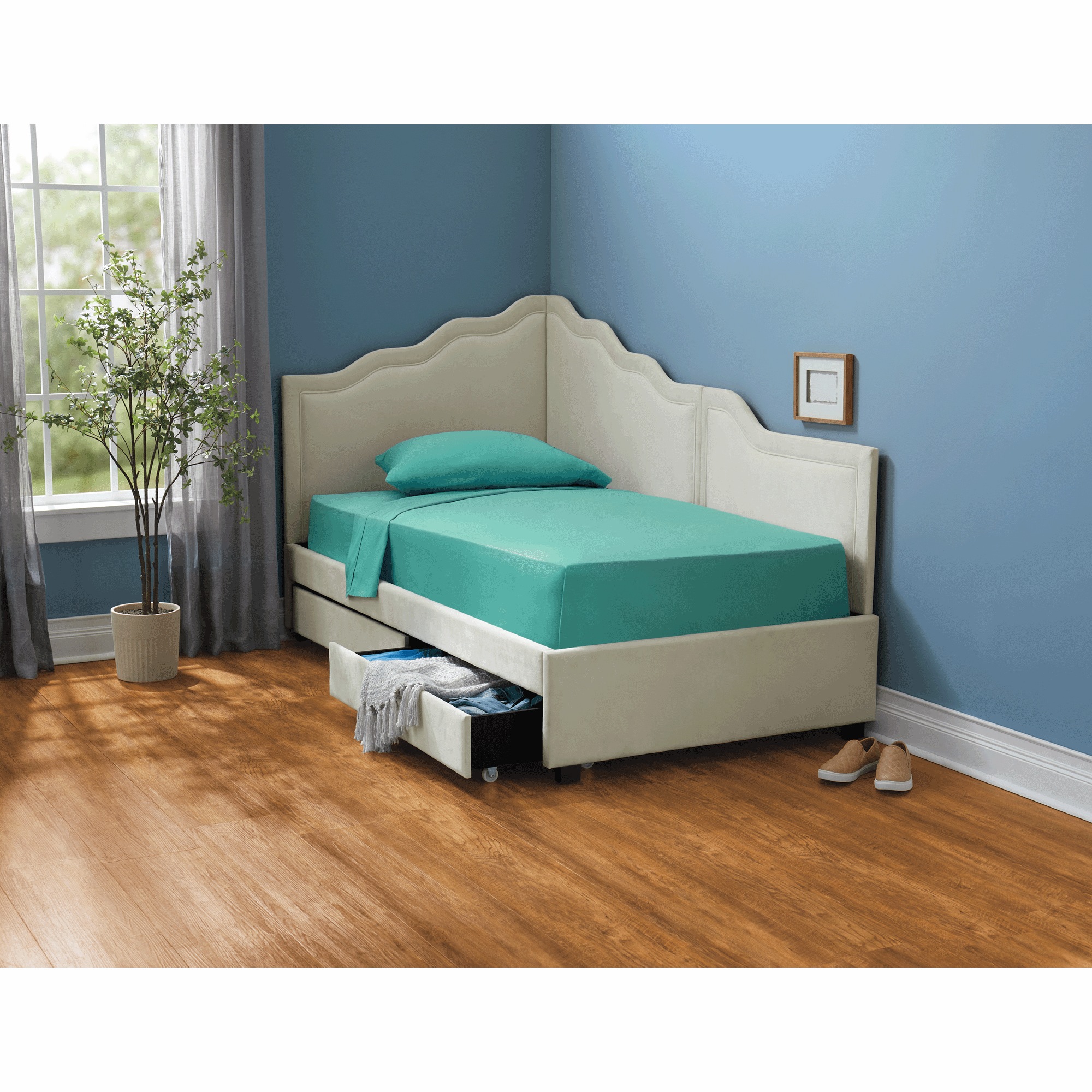 Corner Storage Bed