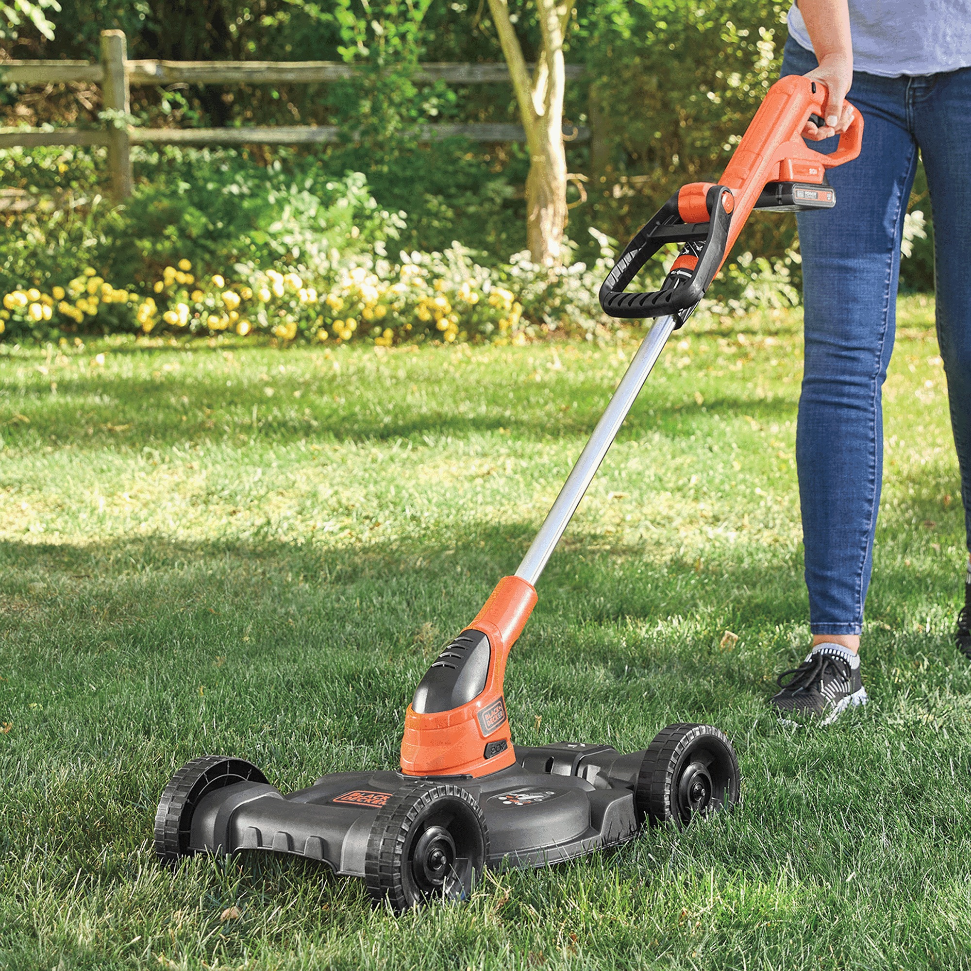 BLACK+DECKER 20V 3-in-1 Cordless Mower/Trimmer 4 BLACK+DECKER 20V 3-in-1 Cordless Mower/Trimmer