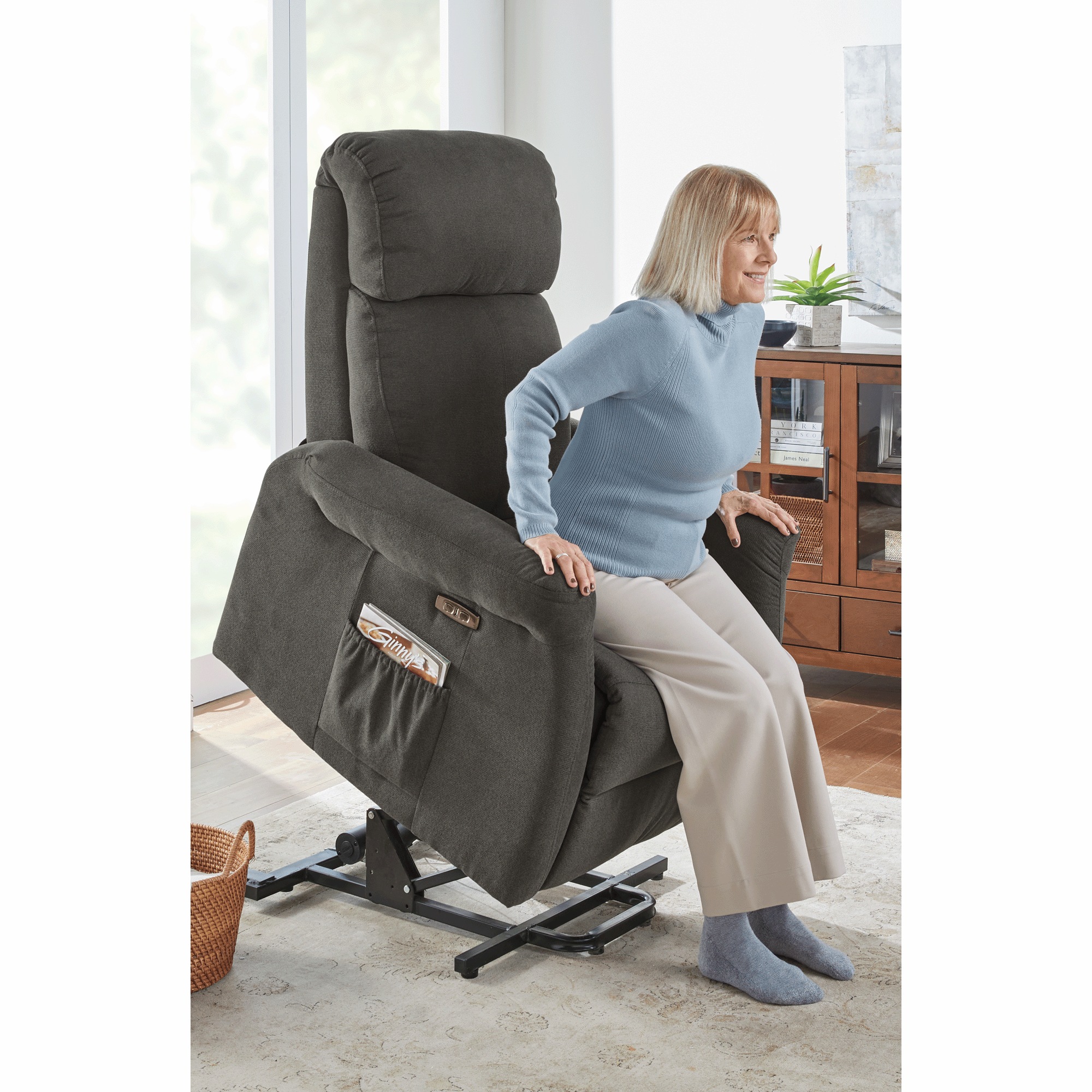 Lay-Flat Powered Lift Recliner