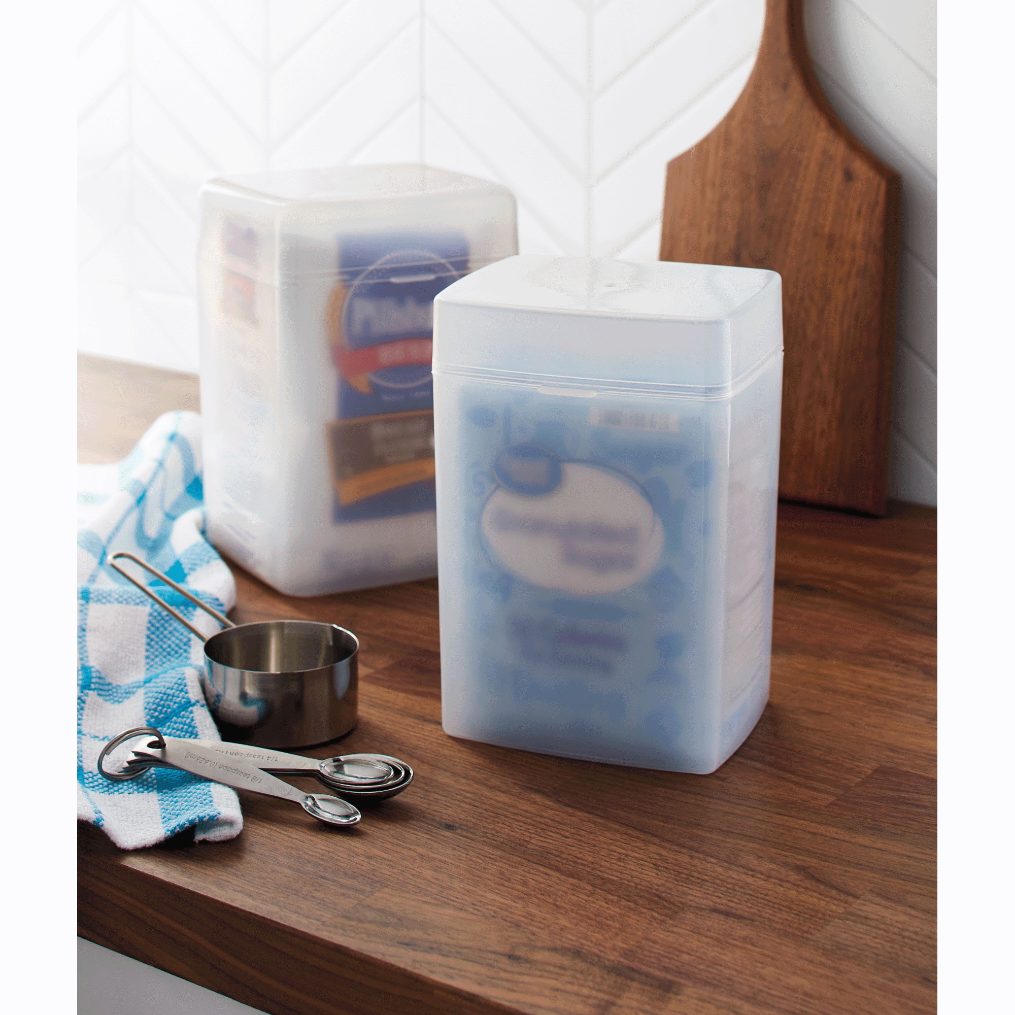 Set of 2 Nesting Flour/Sugar Containers 4 Set of 2 Nesting Flour/Sugar Containers