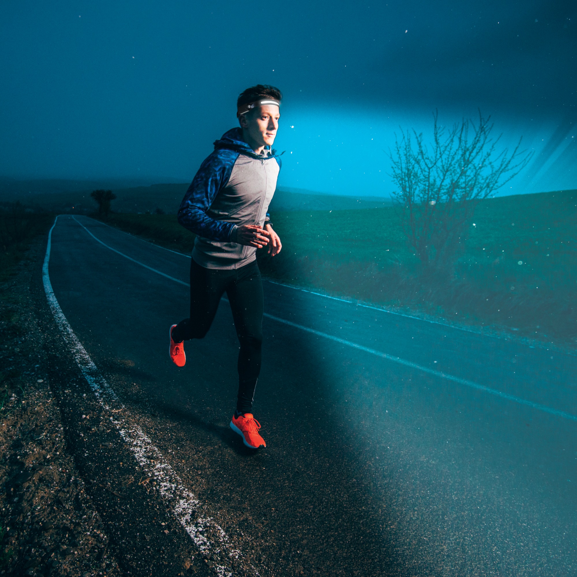 Max Blast 2-in-1 Duo Headlight 7 Max Blast 2-in-1 Duo Headlight