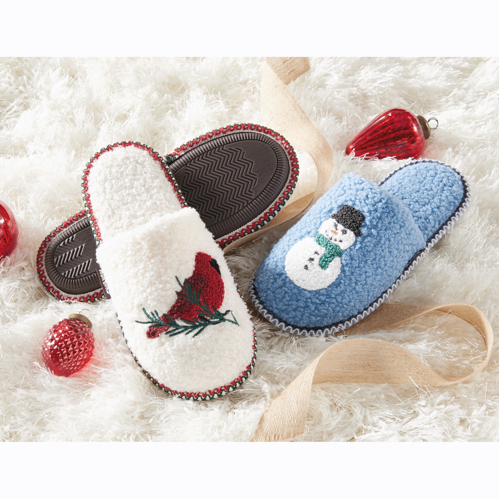 MUK LUKS Festive Novelty Slipper