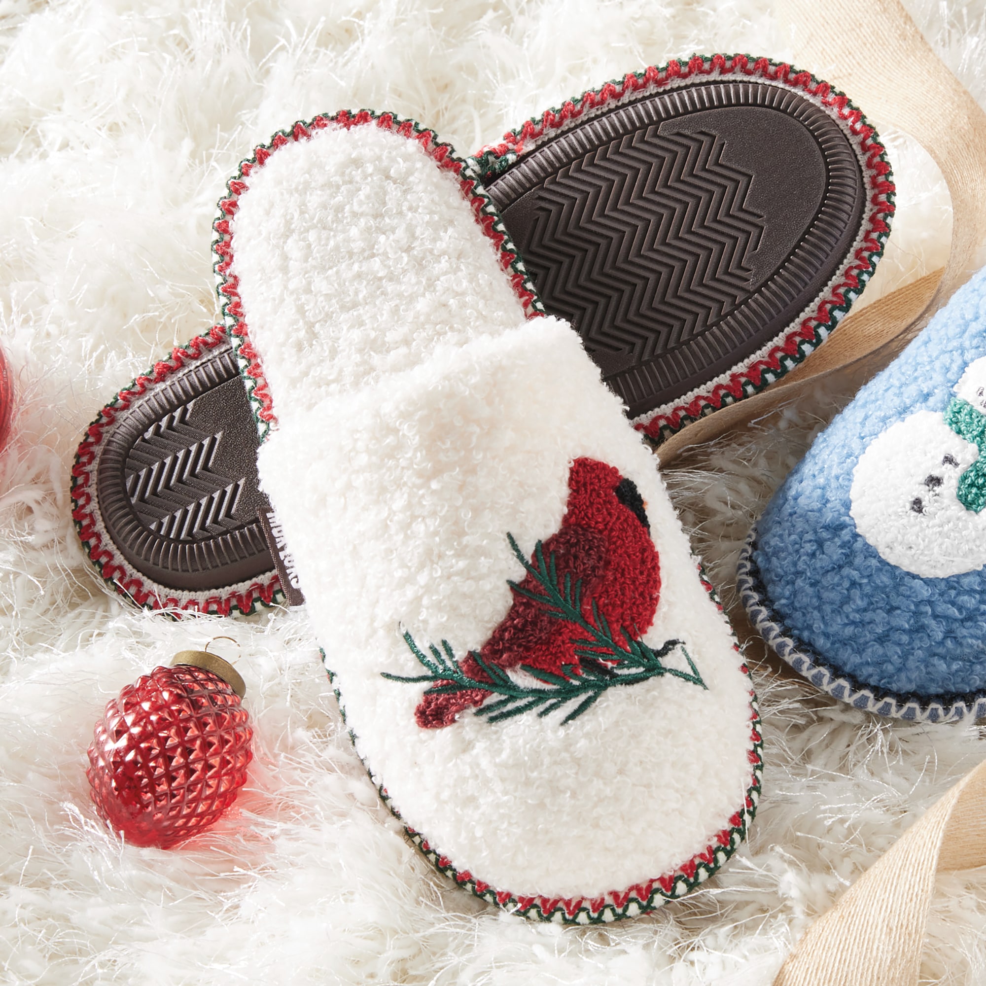 MUK LUKS Festive Novelty Slipper