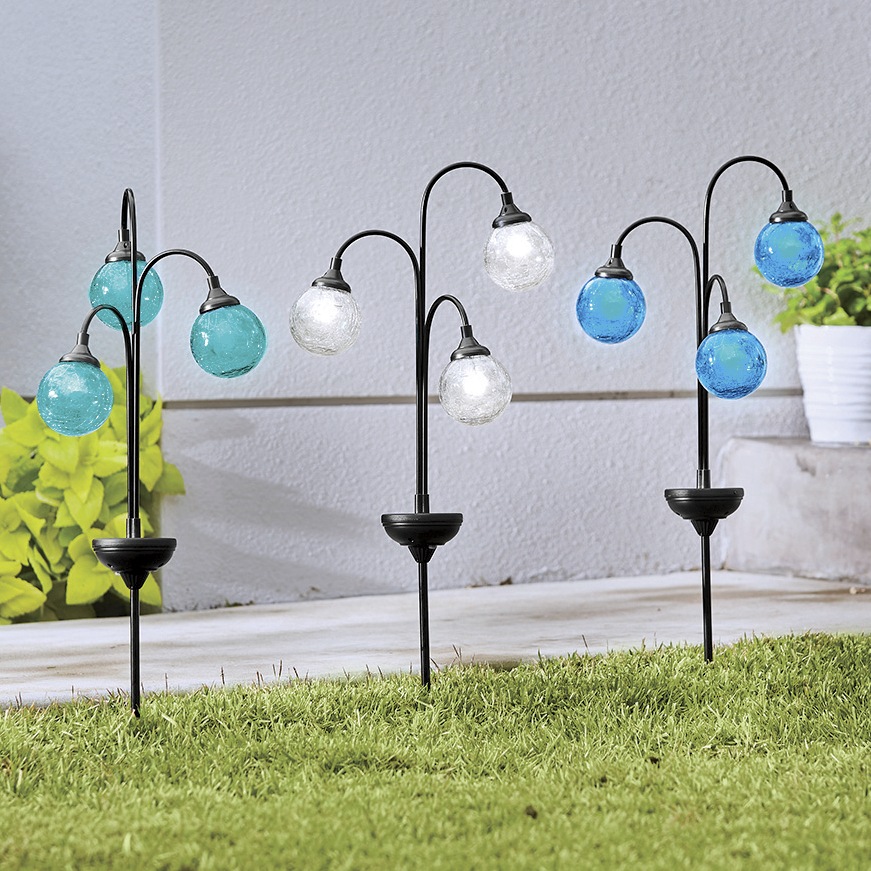 3 Orb Solar Light Stake
