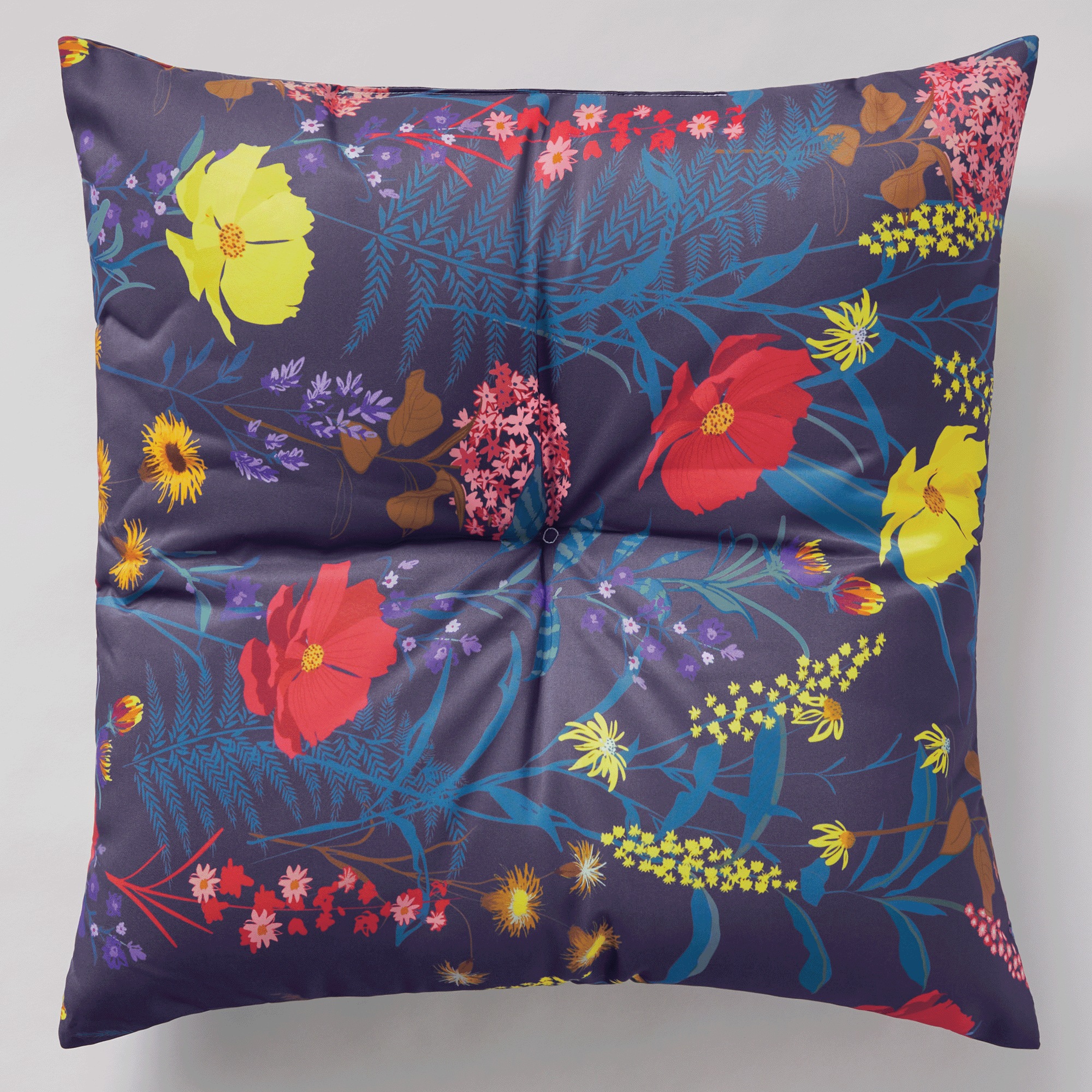 Button-Tufted Outdoor Pillow 8 Button-Tufted Outdoor Pillow